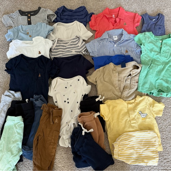 GAP Kids Bodysuits in Multicolor Set - Picture 3 of 3